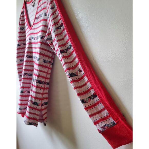 Victorias Secret Red Plaid Striped Waffle Knit T-shirt V Neck Size Large Cozy - Picture 4 of 10